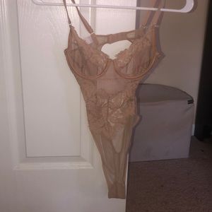 Nude bodysuit